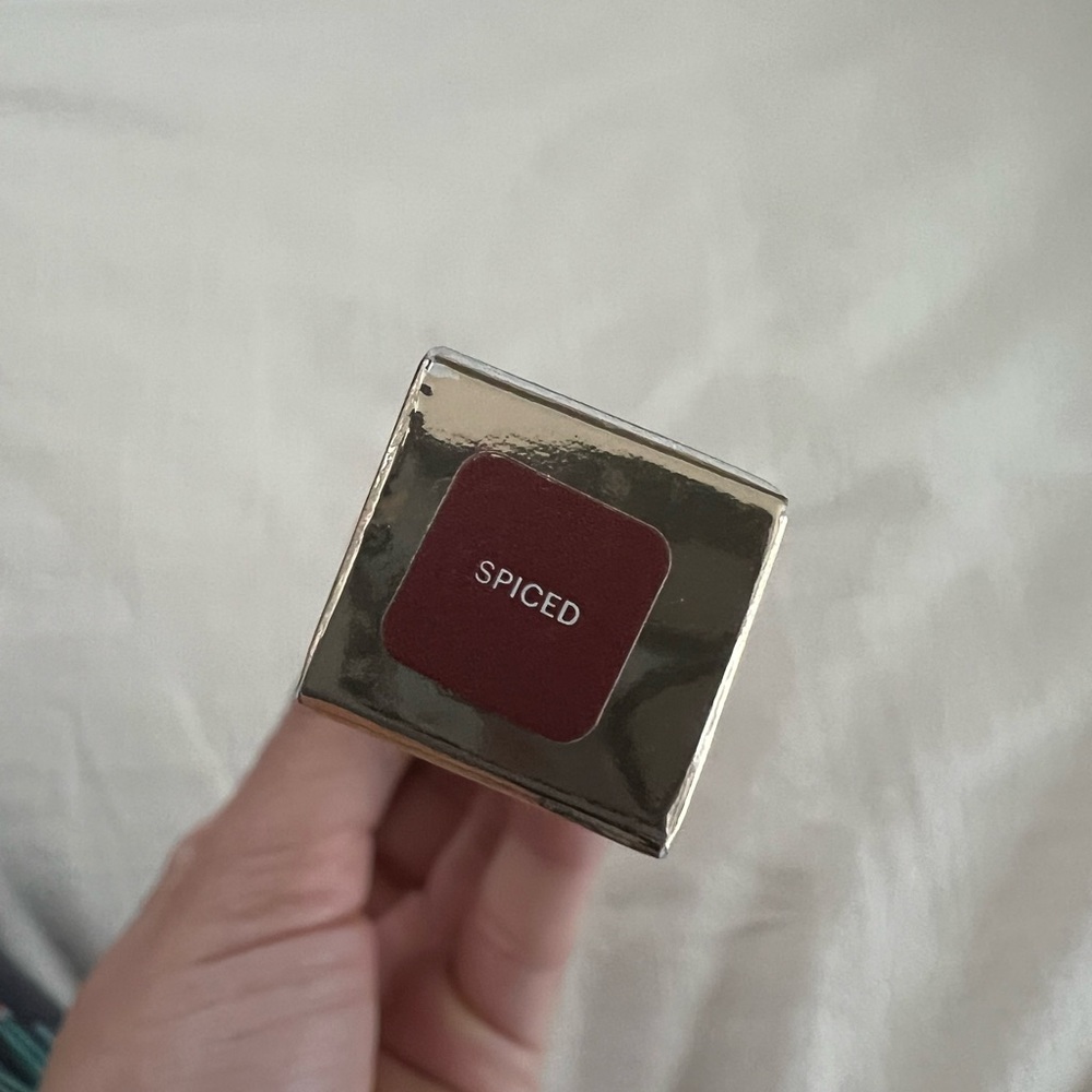 Becca ultra lip defined